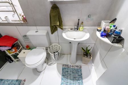 Casa de condomínio à venda com 160m², 2 quartos e 3 vagasBanheiro