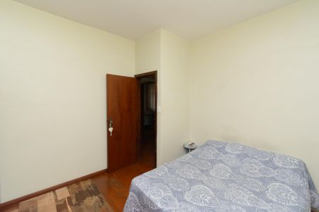 Casa à venda com 180m², 4 quartos e 2 vagas Casa à venda com 180m², 4 quartos e 2 vagasSuíte