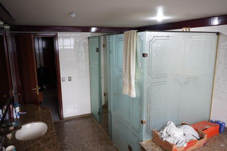 Apartamento para alugar com 500m², 4 quartos e 5 vagasBanheiro da Suíte 1