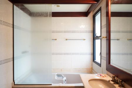 Apartamento para alugar com 500m², 4 quartos e 5 vagasBanheiro da Suíte 4