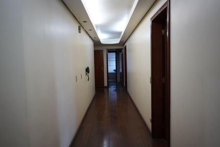 Apartamento para alugar com 500m², 4 quartos e 5 vagasCorredor