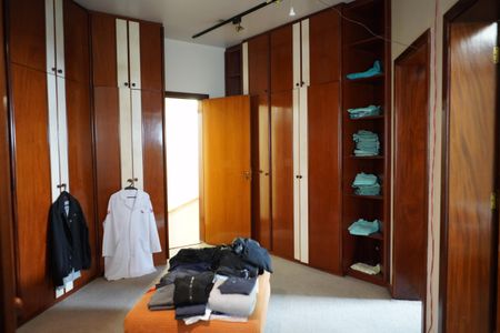 Apartamento para alugar com 500m², 4 quartos e 5 vagasCloset da Suíte 1