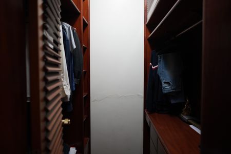 Apartamento para alugar com 500m², 4 quartos e 5 vagasCloset da Suite 2