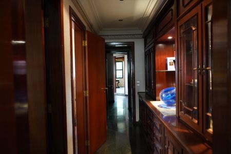 Apartamento para alugar com 500m², 4 quartos e 5 vagasCorredor