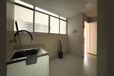Apartamento para alugar com 160m², 3 quartos e 1 vagaÁrea de serviço