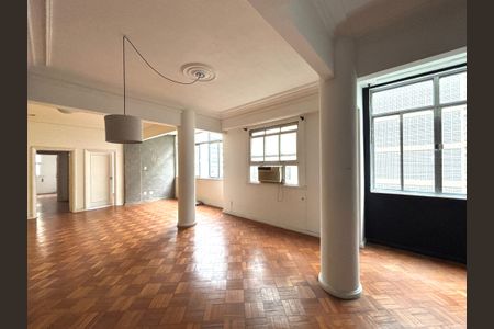 Apartamento para alugar com 160m², 3 quartos e 1 vagaSala