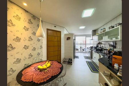 Apartamento à venda com 138m², 3 quartos e 2 vagas