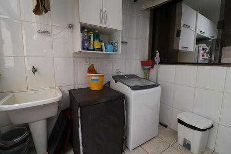 Apartamento à venda com 281m², 5 quartos e 1 vagaÁrea de Serviço