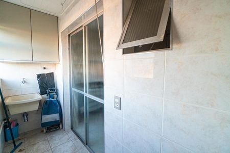 Apartamento à venda com 65m², 2 quartos e 1 vagaÁrea de Serviço