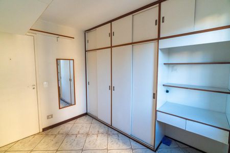 Apartamento à venda com 65m², 2 quartos e 1 vagaQuarto 2