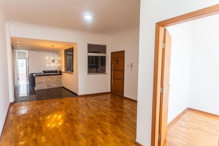Apartamento à venda com 114m², 3 quartos e sem vaga Apartamento à venda com 114m², 3 quartos e sem vagaSala