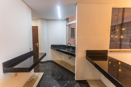 Apartamento à venda com 114m², 3 quartos e sem vaga Apartamento à venda com 114m², 3 quartos e sem vagaCozinha