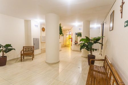 Apartamento à venda com 114m², 3 quartos e sem vaga Apartamento à venda com 114m², 3 quartos e sem vagaHall de entrada
