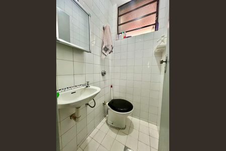 Casa à venda com 62m², 2 quartos e 1 vagaBanheiro 2