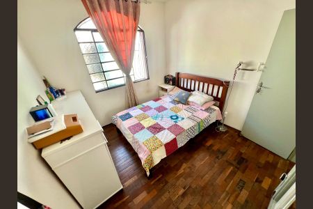 Casa à venda com 62m², 2 quartos e 1 vagaBanheiro do Quarto 1