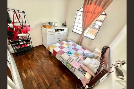 Casa à venda com 62m², 2 quartos e 1 vagaQuarto 1