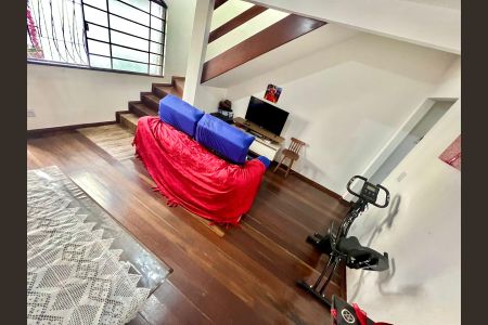 Casa à venda com 62m², 2 quartos e 1 vagaSala