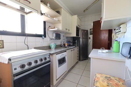 Apartamento para alugar com 107m², 2 quartos e 1 vagaCozinha