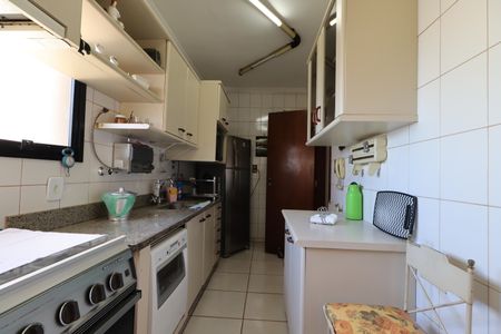 Apartamento para alugar com 107m², 2 quartos e 1 vagaCozinha