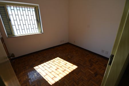 Casa à venda com 390m², 7 quartos e 4 vagasQuarto 2