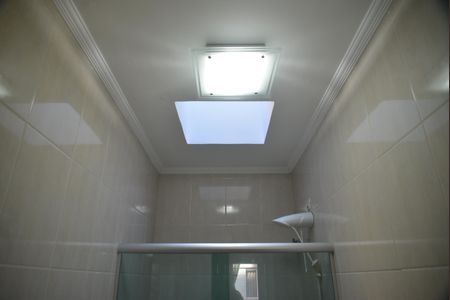 Casa à venda com 135m², 3 quartos e 3 vagasBanheiro da Suíte