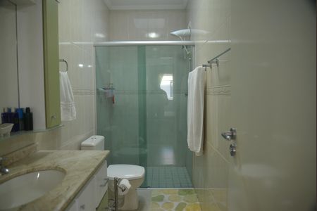 Casa à venda com 135m², 3 quartos e 3 vagasBanheiro da Suíte