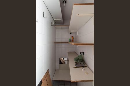 Apartamento à venda com 72m², 3 quartos e 2 vagasBanheiro da Serviço