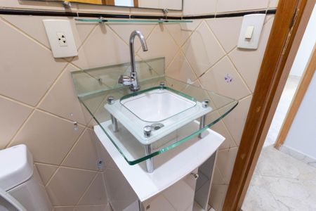 Apartamento à venda com 72m², 3 quartos e 2 vagasBanheiro Social