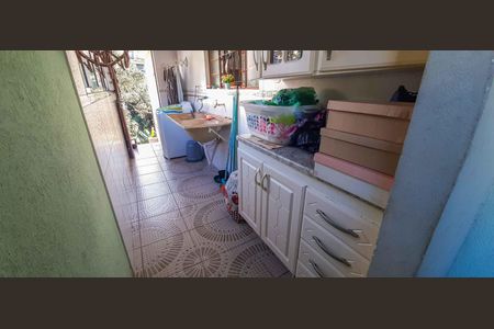 Casa à venda com 150m², 4 quartos e 2 vagas Casa à venda com 150m², 4 quartos e 2 vagasÁrea de Serviço - Casa 1