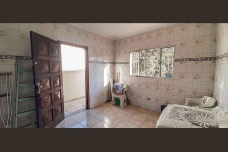 Casa à venda com 150m², 4 quartos e 2 vagas Casa à venda com 150m², 4 quartos e 2 vagasCozinha - Casa 2