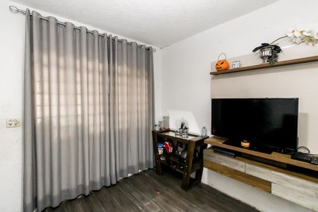 Casa à venda com 125m², 3 quartos e 2 vagas Casa à venda com 125m², 3 quartos e 2 vagasSala