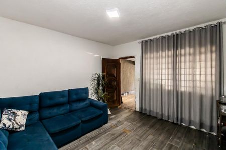 Casa à venda com 125m², 3 quartos e 2 vagas Casa à venda com 125m², 3 quartos e 2 vagasSala