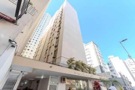 Apartamento à venda com 40m², 1 quarto e 1 vagaFachada
