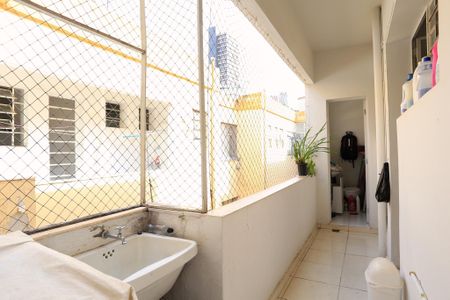 Apartamento à venda com 74m², 3 quartos e 1 vagaÁrea de Serviço