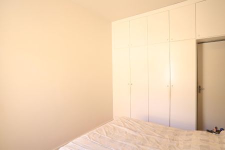 Apartamento à venda com 74m², 3 quartos e 1 vagaQuarto 2