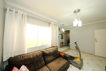 Casa à venda com 250m², 3 quartos e 2 vagas Casa à venda com 250m², 3 quartos e 2 vagasSala 2