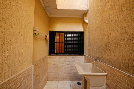 Casa à venda com 250m², 3 quartos e 2 vagas Casa à venda com 250m², 3 quartos e 2 vagasÁrea de Serviço 1