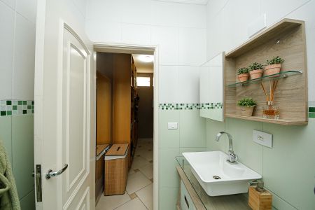 Casa à venda com 250m², 3 quartos e 2 vagas Casa à venda com 250m², 3 quartos e 2 vagasBanheiro Suíte 2