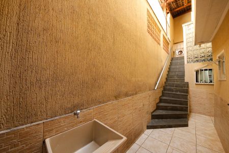 Casa à venda com 250m², 3 quartos e 2 vagas Casa à venda com 250m², 3 quartos e 2 vagasÁrea de Serviço 1