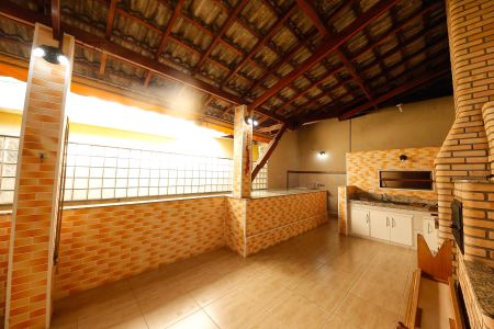 Casa à venda com 250m², 3 quartos e 2 vagas Casa à venda com 250m², 3 quartos e 2 vagasÁrea gourmet