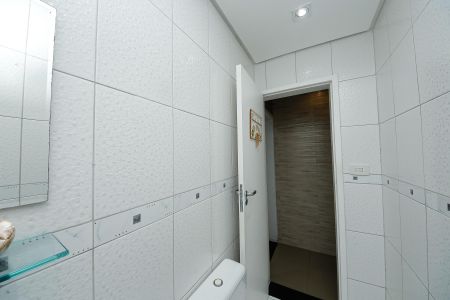 Casa à venda com 250m², 3 quartos e 2 vagas Casa à venda com 250m², 3 quartos e 2 vagasLavabo