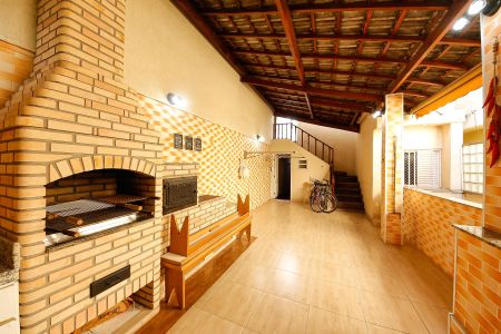 Casa à venda com 250m², 3 quartos e 2 vagas Casa à venda com 250m², 3 quartos e 2 vagasÁrea gourmet