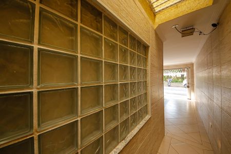 Casa à venda com 250m², 3 quartos e 2 vagas Casa à venda com 250m², 3 quartos e 2 vagasGaragem