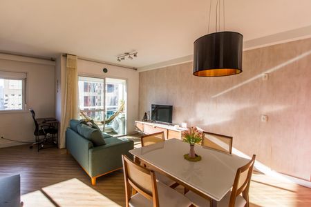Apartamento à venda com 60m², 1 quarto e 1 vaga Apartamento à venda com 60m², 1 quarto e 1 vagaSala de Jantar