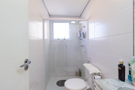 Apartamento à venda com 54m², 2 quartos e 2 vagasBanheiro da suíte