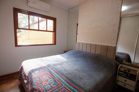 Casa à venda com 300m², 3 quartos e 2 vagasSuíte 1