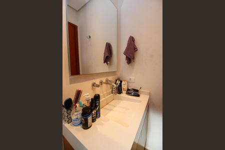 Casa à venda com 300m², 3 quartos e 2 vagasBanheiro da Suíte 3