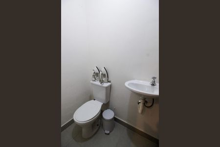 Casa à venda com 300m², 3 quartos e 2 vagasBanheiro de serviço