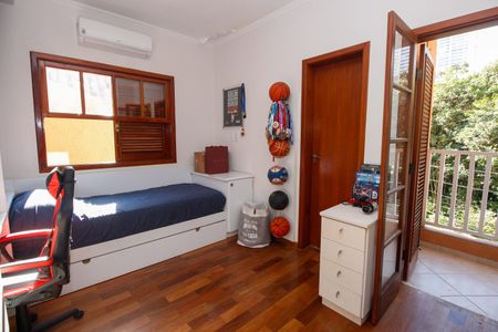 Casa à venda com 300m², 3 quartos e 2 vagasSuíte 3