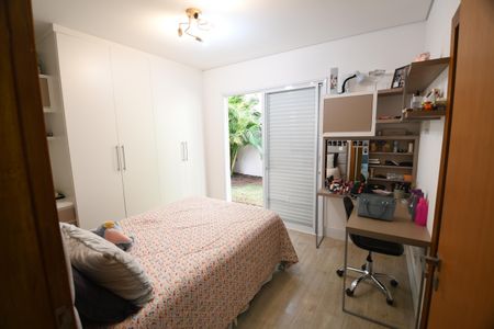 Casa de condomínio à venda com 200m², 3 quartos e 4 vagasQuarto Suíte 3